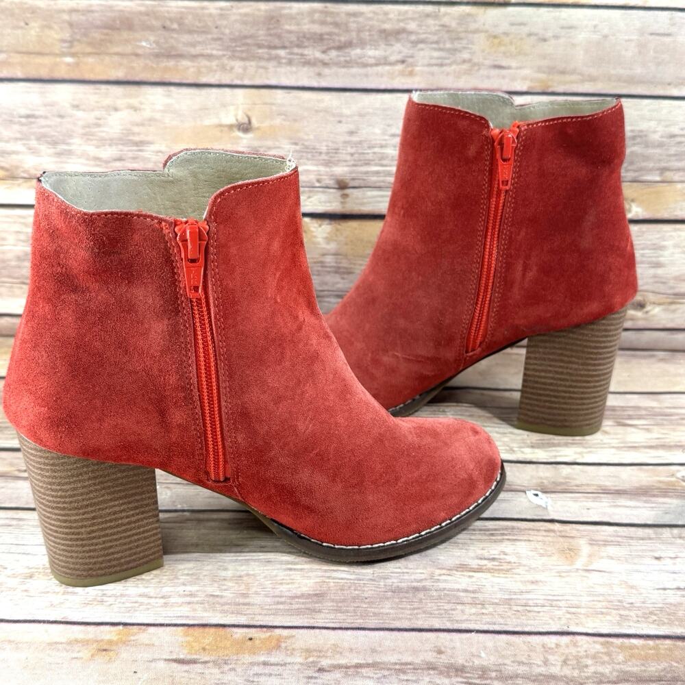 RWC Womens Red Suede Block Heel Western Ankle Boots 37/7 - Picture 7 of 10